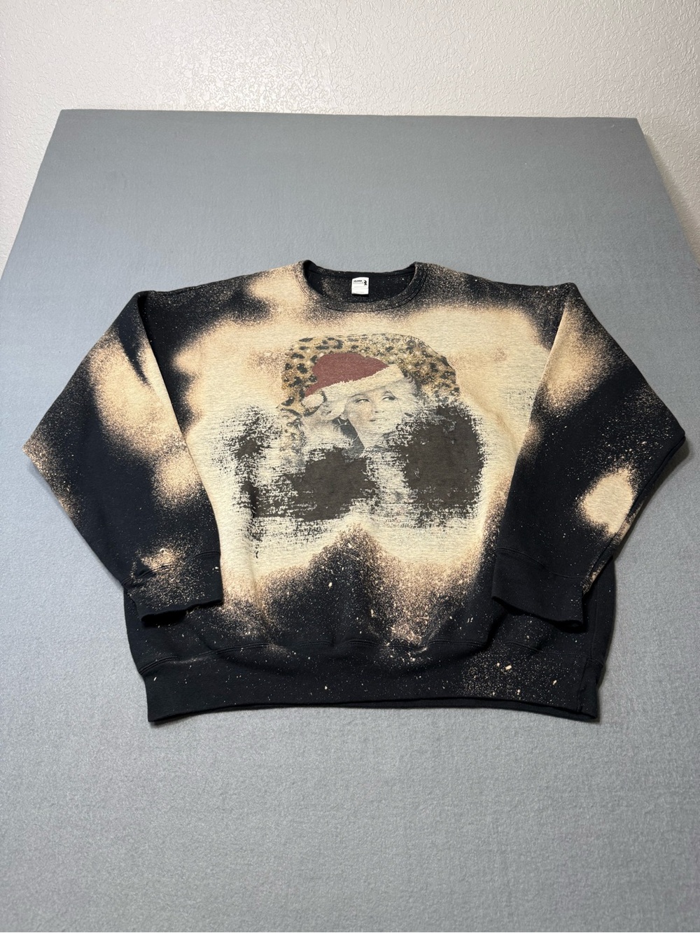 Dolly Parton Christmas Sweater Bleach Wash 2XL Crewneck